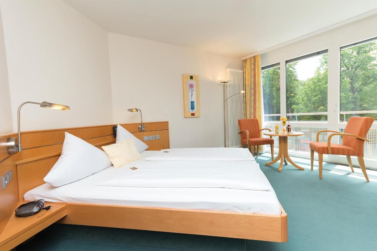 ניידרסטוטזינגן Gasthaus Hotel Zum Mohren מראה חיצוני תמונה