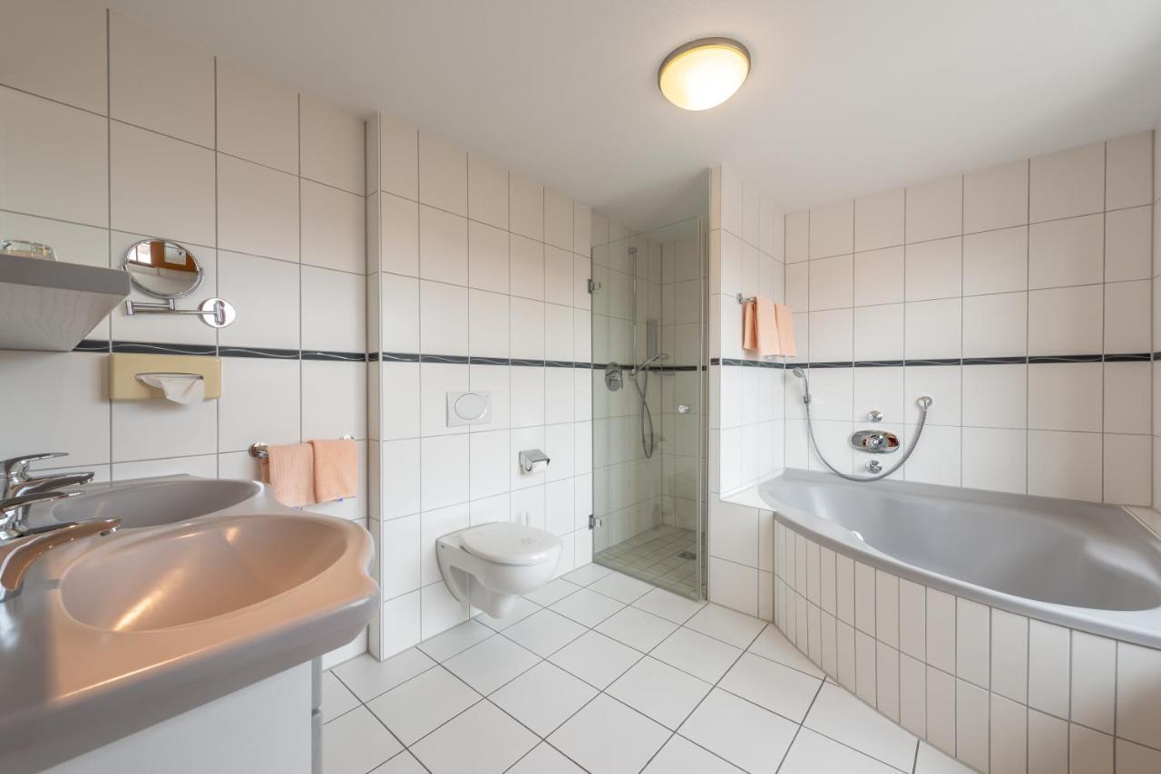 ניידרסטוטזינגן Gasthaus Hotel Zum Mohren מראה חיצוני תמונה